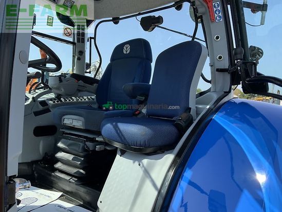 Tractor agrícola - New Holland - t7.245 tractor (st24115)
