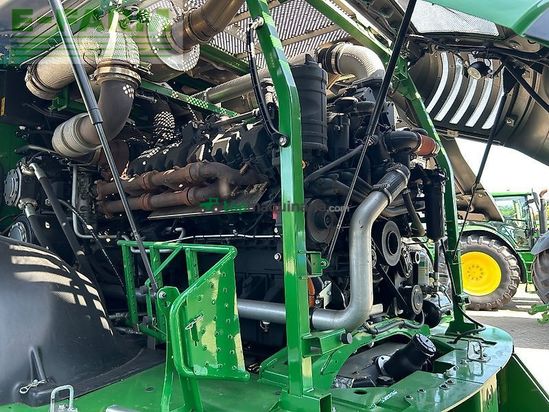 Cosechadora de Cereal - John Deere - 9900