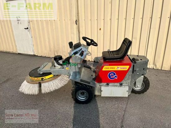 Riego -  - westermann cleanmeleon 2 elektro + radialbesen +