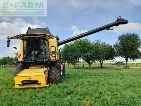 Cosechadora de Cereal - New Holland - cr 8.80