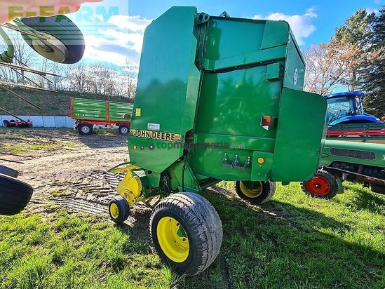 Empacadora gigant - John Deere - 590