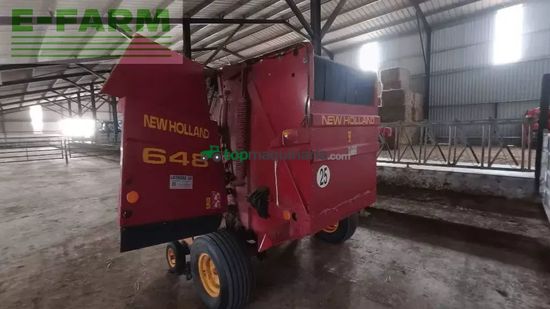 Empacadora gigant - New Holland - 648