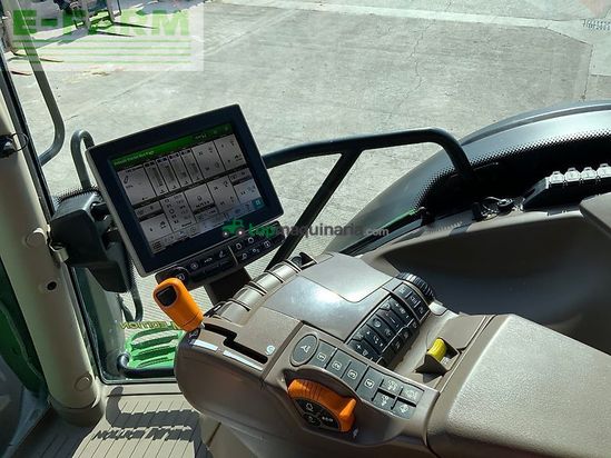Tractor agrícola - John Deere - 6215r premium edition tractor (st26329)