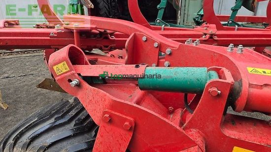 Arado - Kverneland - pg 100/ 7 schar