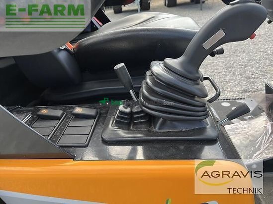 Minicargadora - Giant - g2500 hd