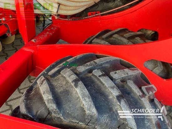 Sembradora - Pöttinger - terrasem c6 artis