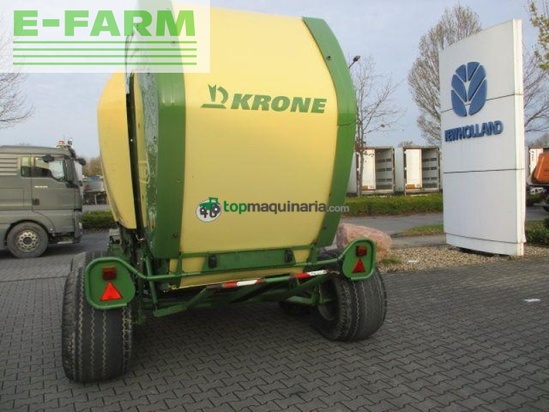 Empacadora gigant - Krone - v180 xc