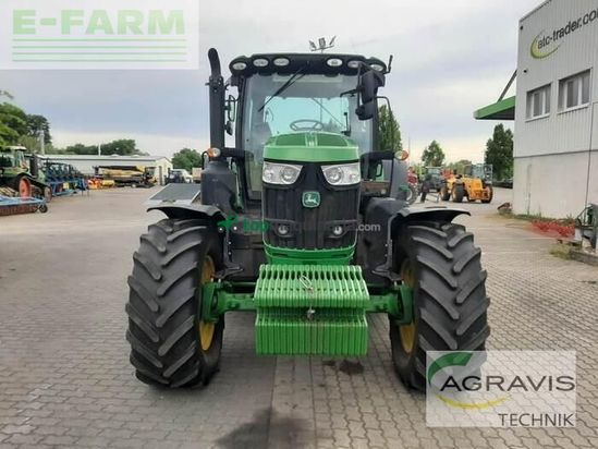 Tractor agrícola - John Deere - 6215 r