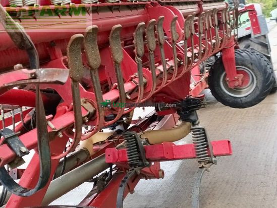 Sembradora - Kverneland - dg12000