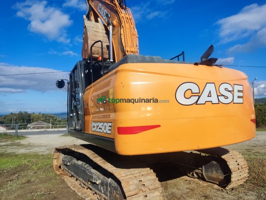 Retroexcavadora - CX250E