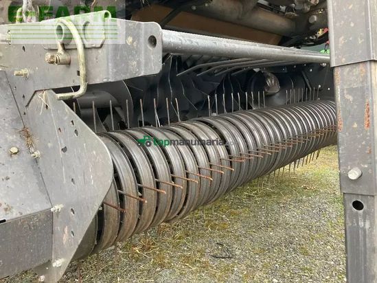 Empacadora gigant - Claas - variant 360 rf