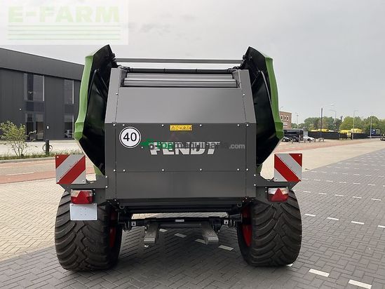 Empacadora gigant - Fendt - rotana 130f xtra