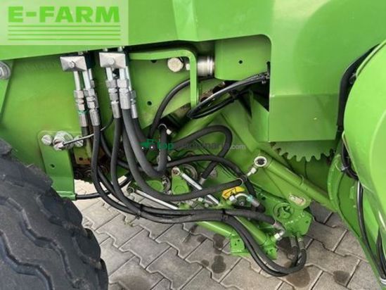 Empacadora gigant - Krone - comprima v 150 xc plus