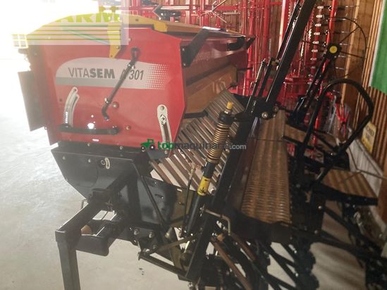 Grada rotativa - Pöttinger - Kreiselegge Lion 301