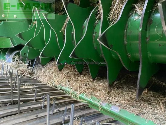 Empacadora gigant - John Deere - 854