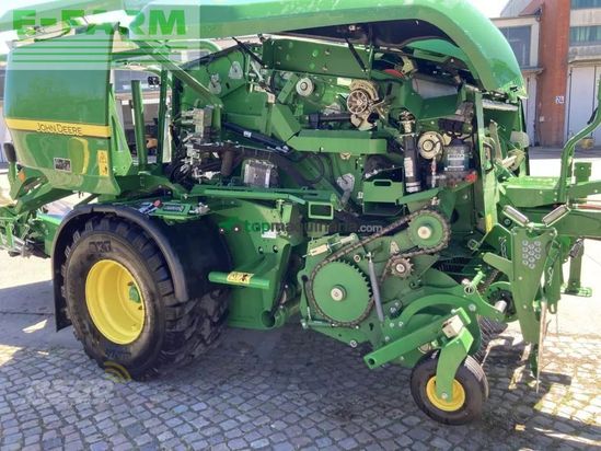 Empacadora gigant - John Deere - festkammer-kombipresse c441r