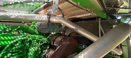 Cosechadora de Cereal - John Deere - 8500