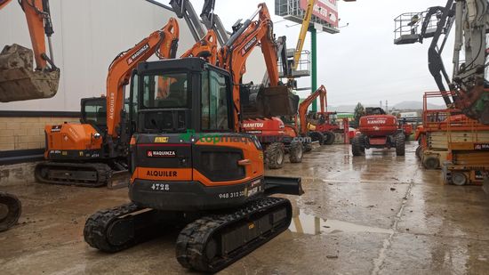 Miniexcavadora DEVELON DX50Z-7