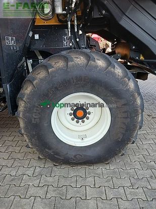 Cosechadora de Cereal - New Holland - cr 8.80