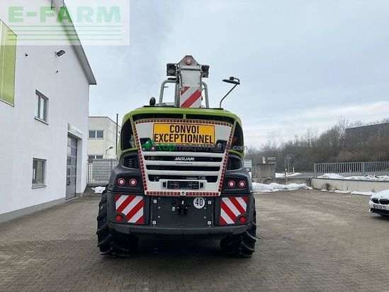 Cosechadora de Cereal - Claas - jaguar 950 mit pick up