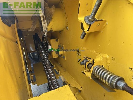 Cosechadora de Cereal - New Holland - cr 980
