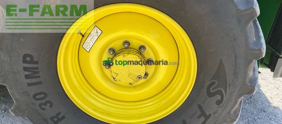 Cosechadora de Cereal - John Deere - 8300