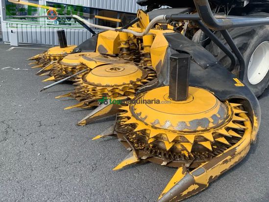 Cosechadora de Cereal - New Holland - fr 550