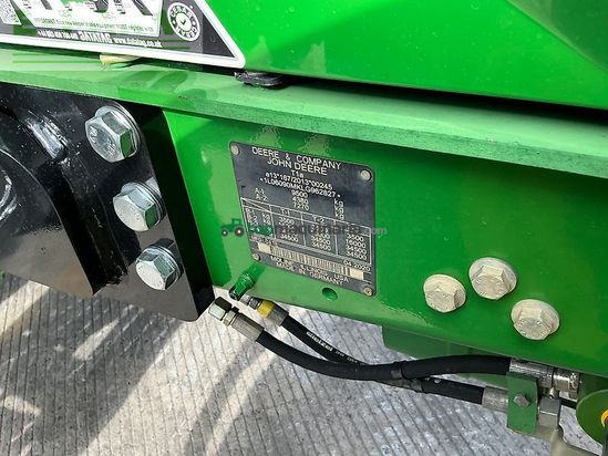 Tractor agrícola - John Deere - 6090m tractor (st26117/799)