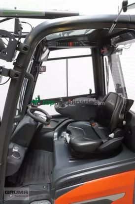 Elevadora - Linde - e 30 ion 1252