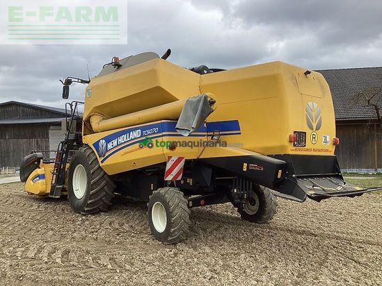 Cosechadora de Cereal - New Holland - 5070