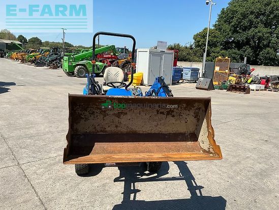 Tractor agrícola - New Holland - tc27d compact tractor (st27187)