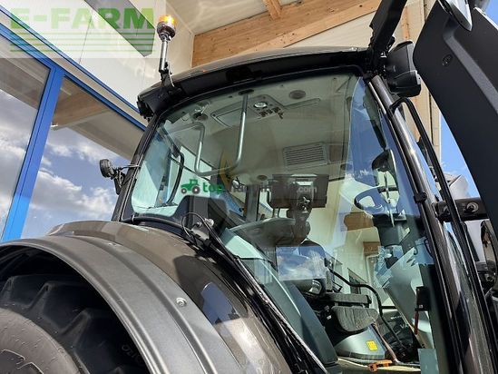 Tractor agrícola - Valtra - t235 direct