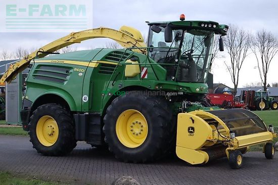 Cosechadora de Cereal - John Deere - 8400i hakselaar