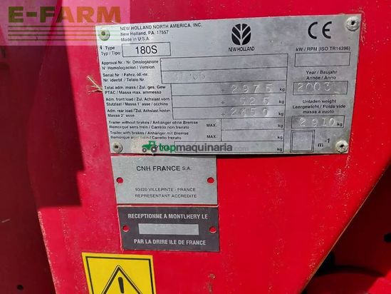 Empacadora gigant - New Holland - br 750 ficelle