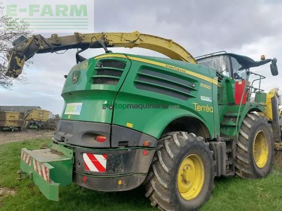 Cosechadora de Cereal - John Deere - 8300