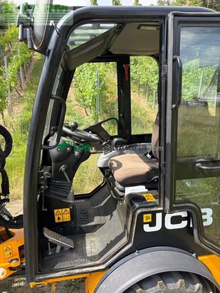 Minicargadora - JCB - 403 agri