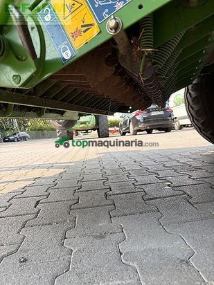 Empacadora gigant - Krone - comprima v 210 xc