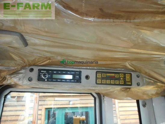 Minicargadora - Hyundai - hl740-7 mit hochkippschaufel u. volvo sw