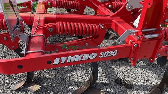 Cultivador - Pöttinger - synkro 3030 nova