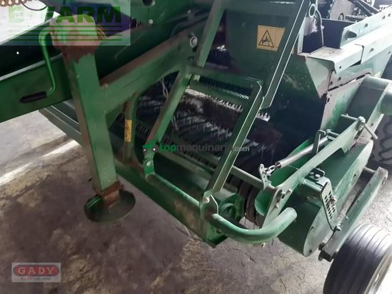 Empacadora gigant - McHale - f 560 rundballen presse