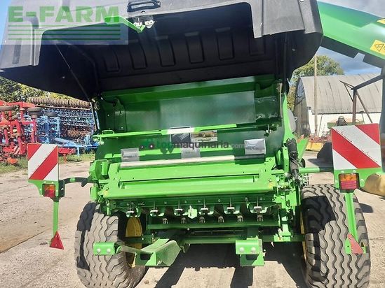 Empacadora gigant - John Deere - v461m - variable kammer