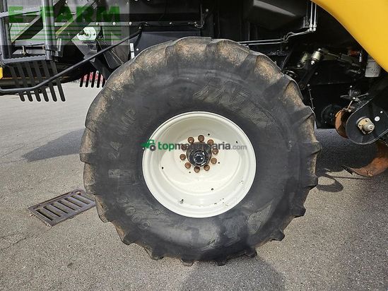 Cosechadora de Cereal - New Holland - cx 6.90