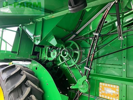 Cosechadora de Cereal - John Deere - w330