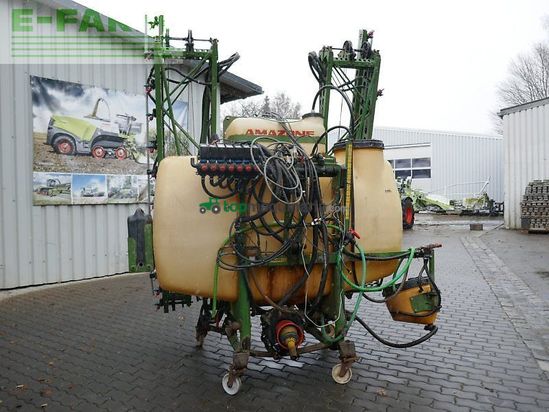 Atomizador - Amazone - uf 1000+fronttank & section control 15m gestänge