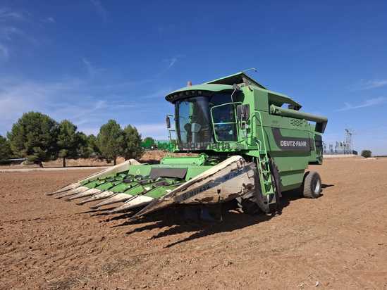 Cosechadora de Cereal - Deutz-Fahr - Modelo 5690 HTS