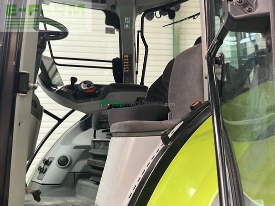 Tractor agrícola - Claas - arion 550 st4
