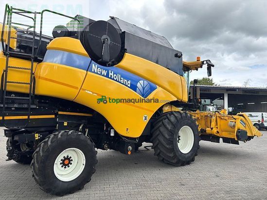 Cosechadora de Cereal - New Holland - cx 8040