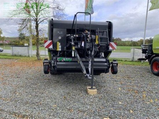 Empacadora gigant - Claas - rollant 630 rc uniwrap