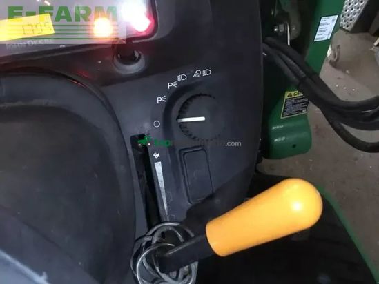 Tractor agrícola - John Deere - 3320 my11