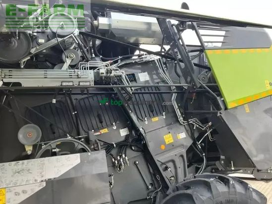 Cosechadora de Cereal - Claas - trion 740 tt mit v 770